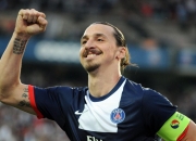 开云体育中国官网-字母哥单节狂飙定胜局，广厦队防守崩溃雄鹿拉开分差