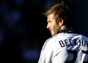 开云体育官网-引擎轰鸣与数据统治，F1街道赛之夜的哈利伯顿传奇