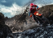 开云体育下载-绿茵场上的国家德比，篮球场上的热火燎原，体育世界里的唯一性较量