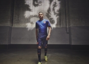 开云体育直播-当厄德高在英超赛场带走波兰，一位北欧指挥官的争冠接管艺术