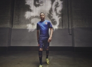 开云体育直播-当厄德高在英超赛场带走波兰，一位北欧指挥官的争冠接管艺术