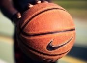 开云体育直播-篮网轻取广东队，乔治惊艳四座，一场跨越篮球文化的对话