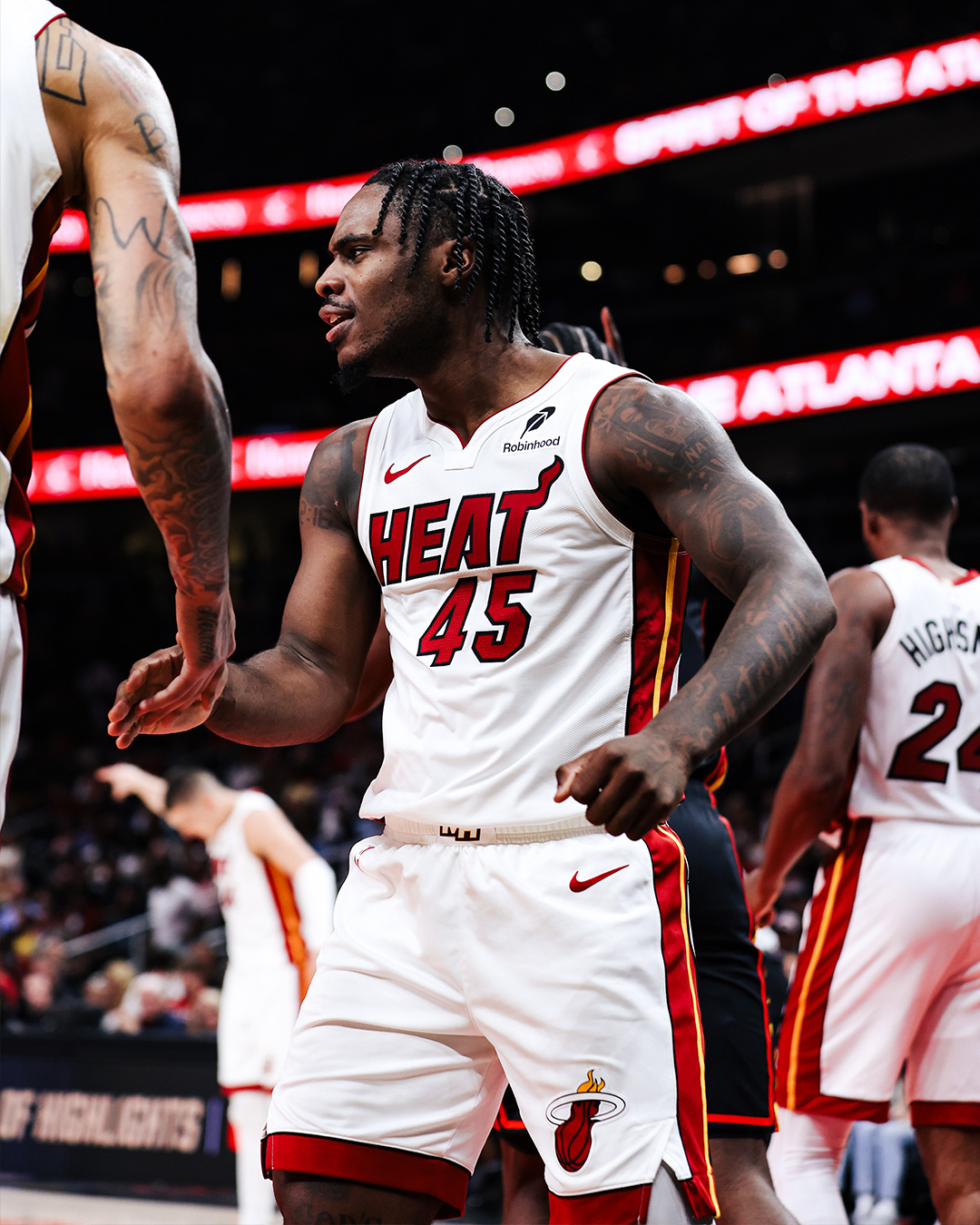 热火B队险胜步行者，戈贝尔惊艳世界