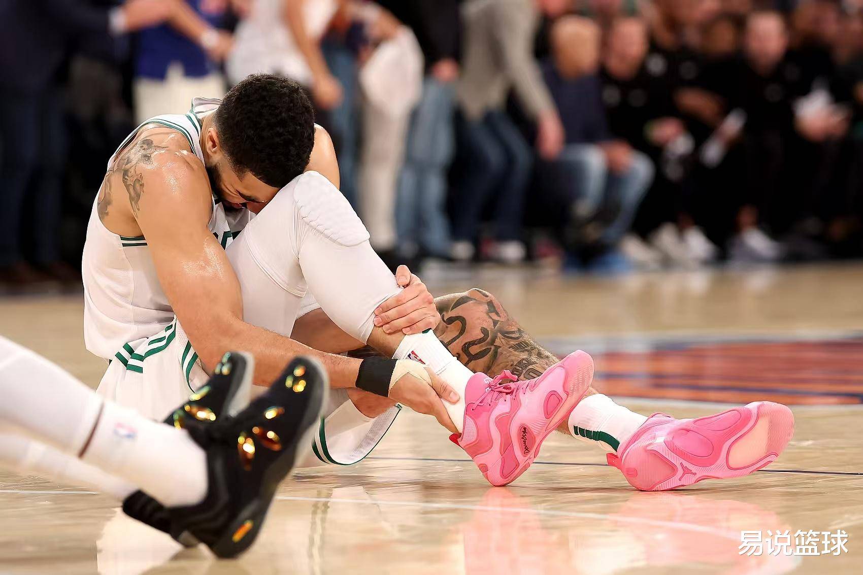 凯尔特人B队险胜76人,布拉德利一己之力扛起全队的简单介绍 凯尔特人B队险胜76人,布拉德利一己之力扛起全队的简单介绍