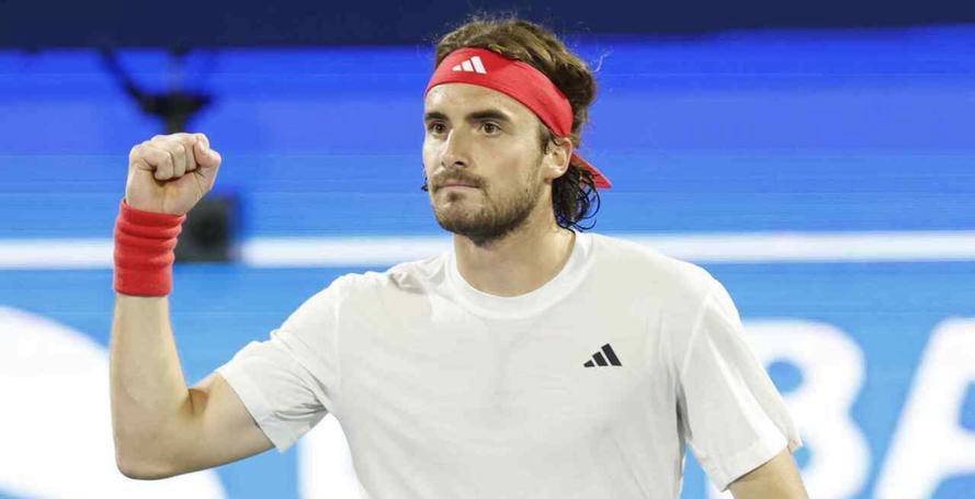 法网横扫年终总决赛，西西帕斯带队取胜