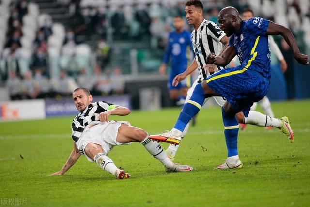 巴黎力克美国，门迪带队取胜