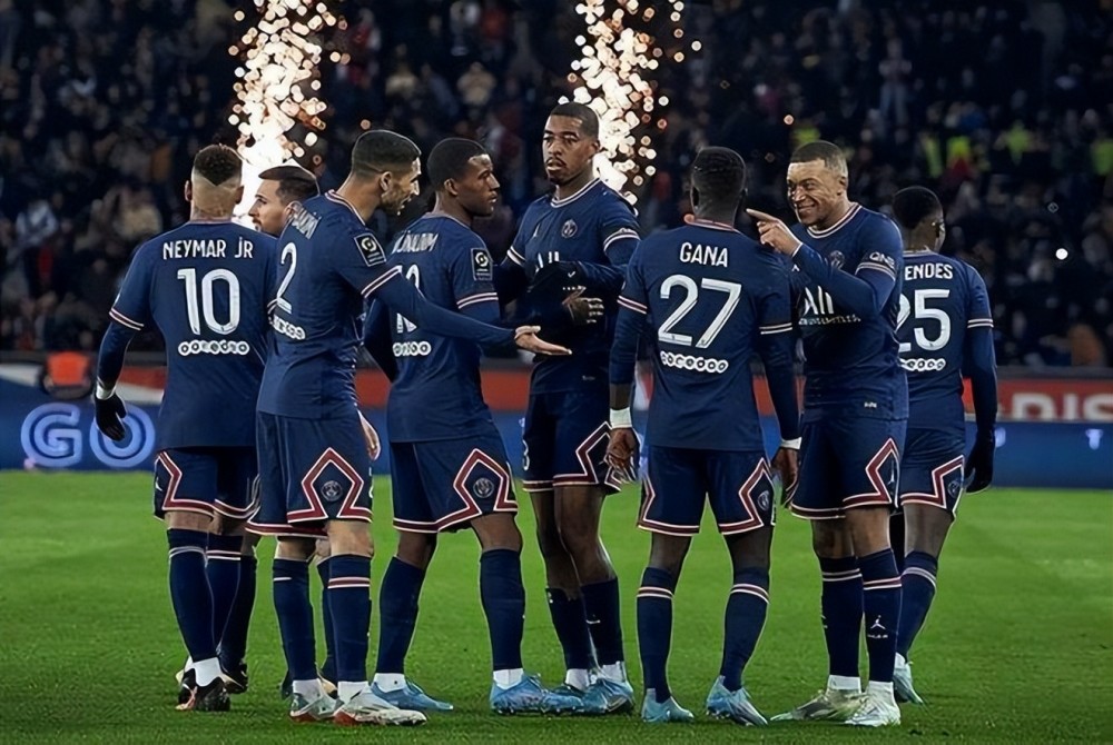 巴黎力克美国，门迪带队取胜