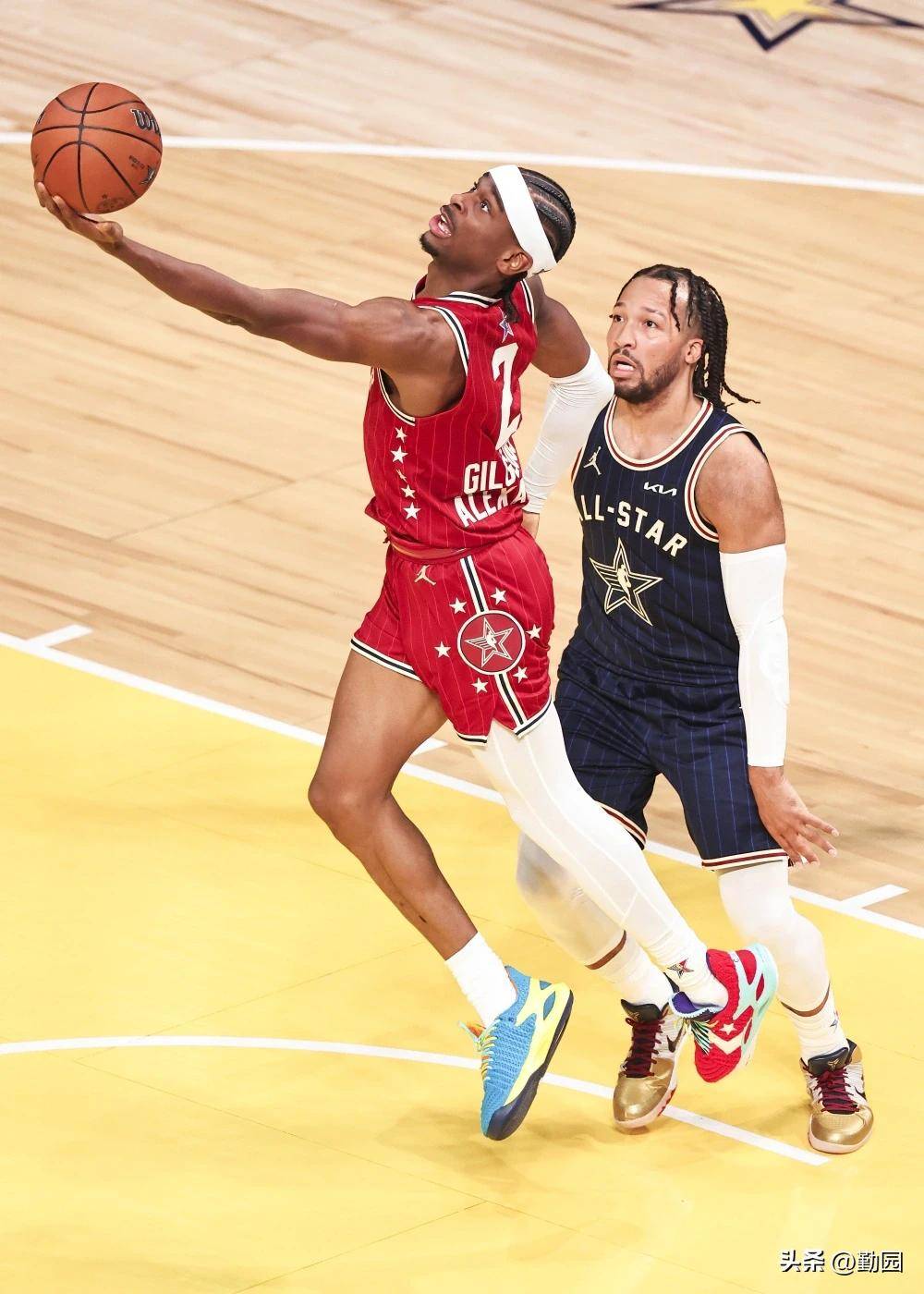 雄鹿铁扣砍分,步行者大胜一场 雄鹿铁扣砍分,步行者大胜一场