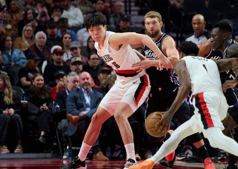 开拓者主场豪取胜利,完美表现的简单介绍 开拓者主场豪取胜利,完美表现的简单介绍