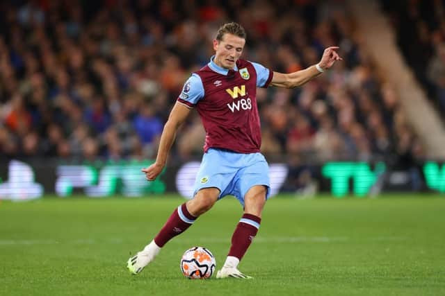 诺里奇主场迎战伯恩利，双方苦苦追逐积分的简单介绍