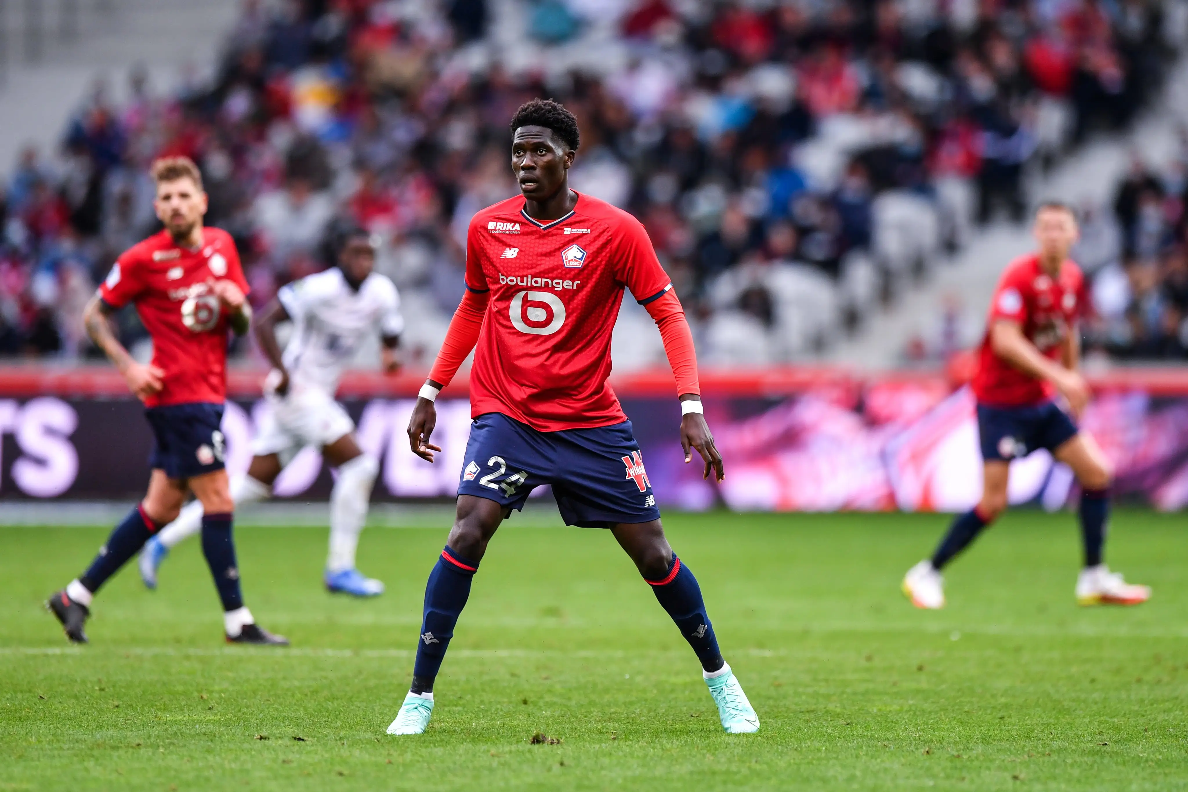 法甲赛场上球员们的豪华庆祝场面