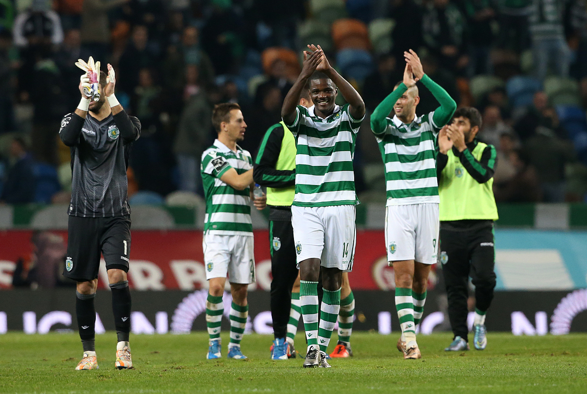 关于比赛收官关键时刻，球队抢得关键得分，夺胜的信息