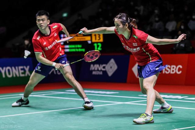 关于中国队力克丹麦队，黄鸭组合高光表现的信息