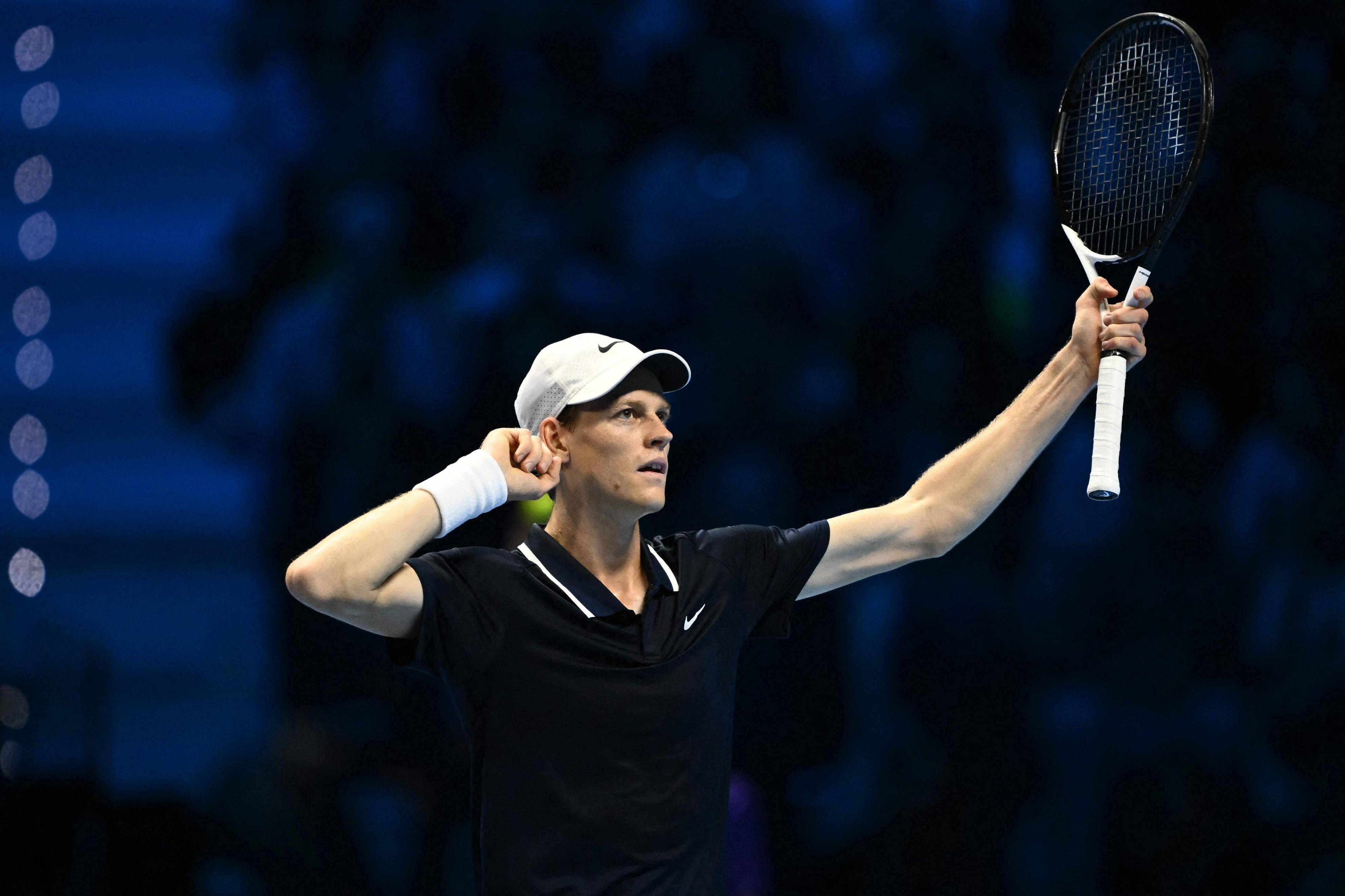 包含法国网球队碾压德国网球队，克耶高斯统治全场的词条