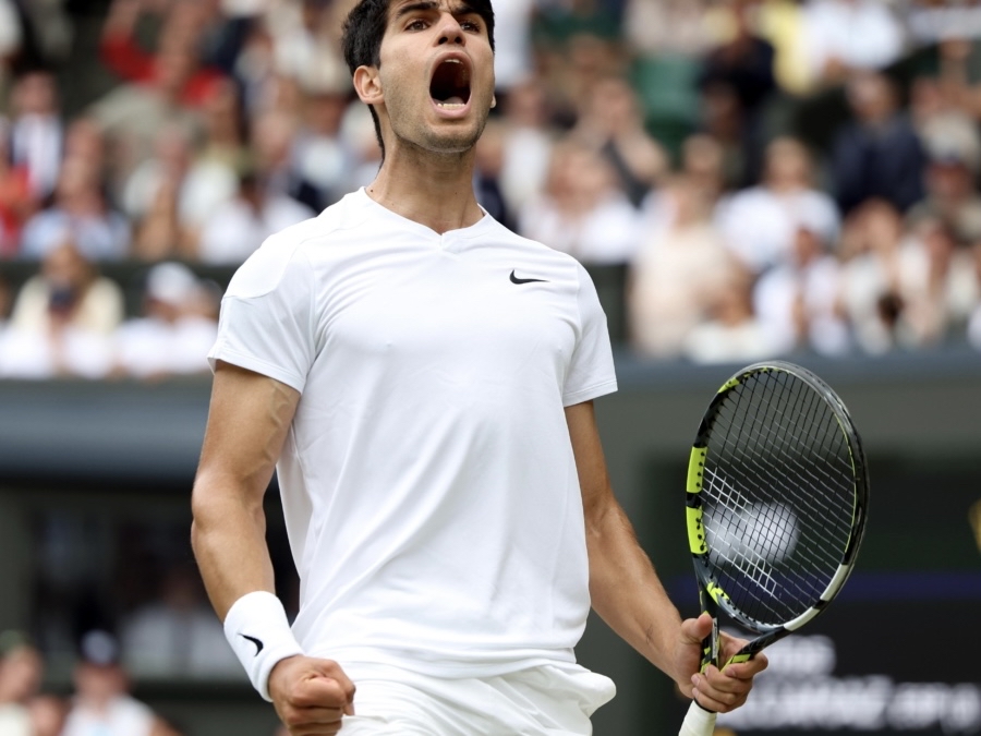 法网翻盘温网，德约科维奇点燃赛场