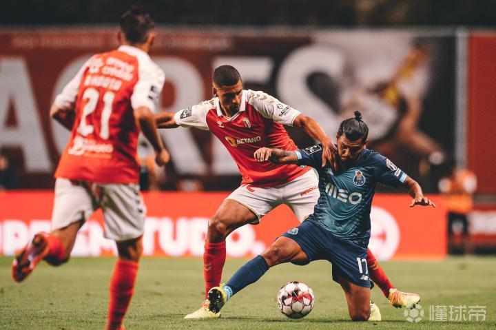 关于葡萄牙队逆转波兰队，波尔点燃赛场的信息