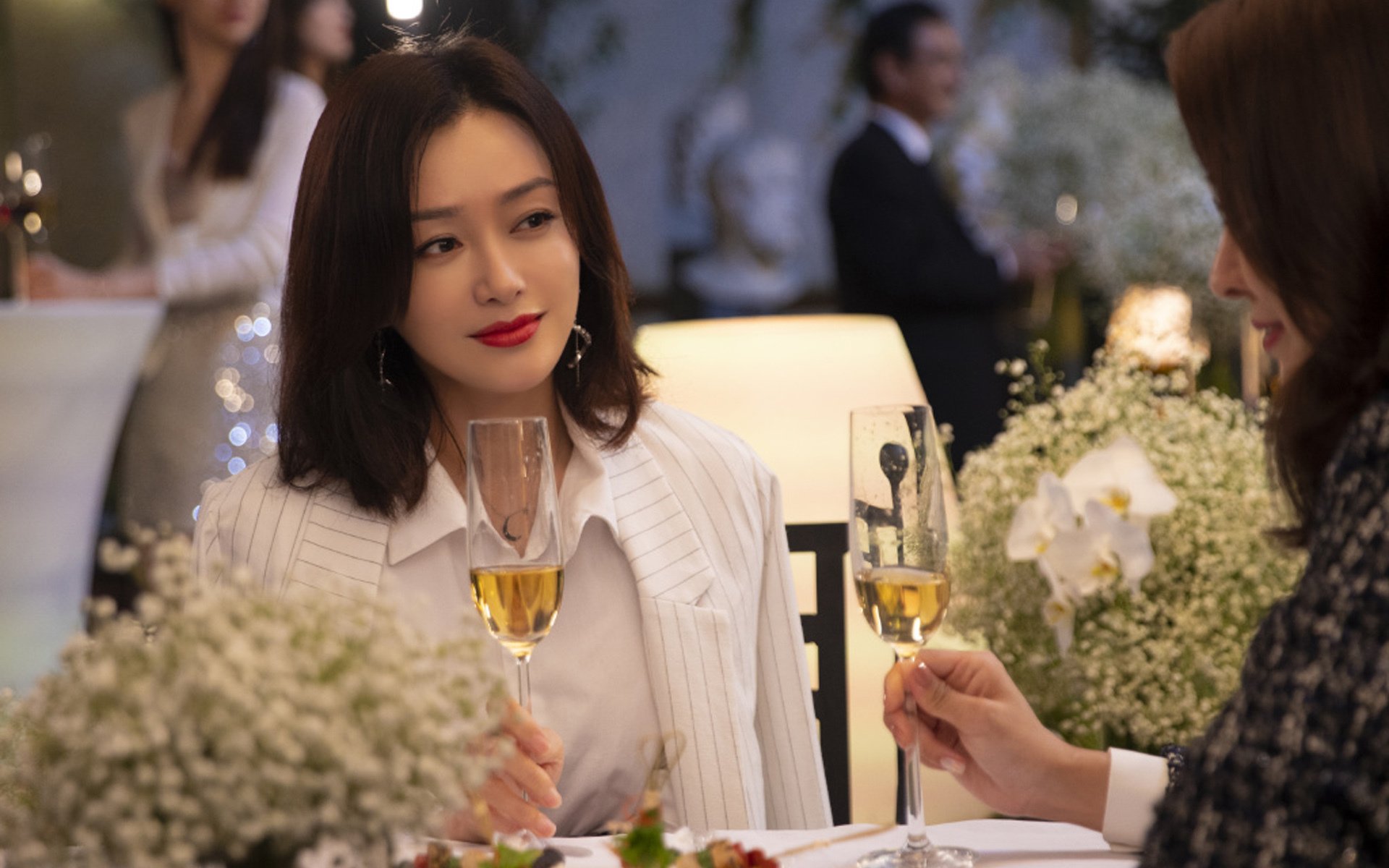 浙江队稳稳拿下灰熊，拉文完成自我救赎—篮球场上的双重启示