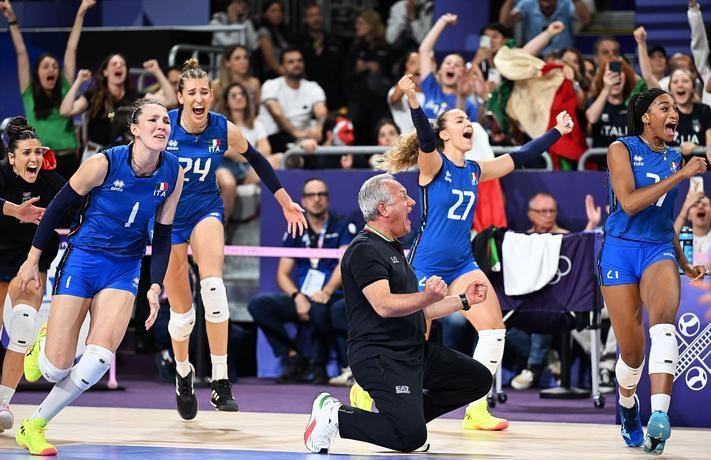 巴西女排逆转意大利队晋级半决赛
