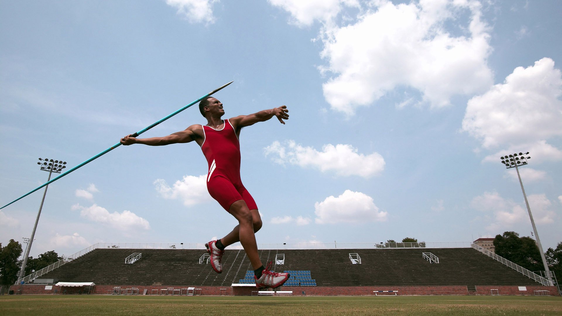 英超争冠之夜，詹姆斯关键战不手软