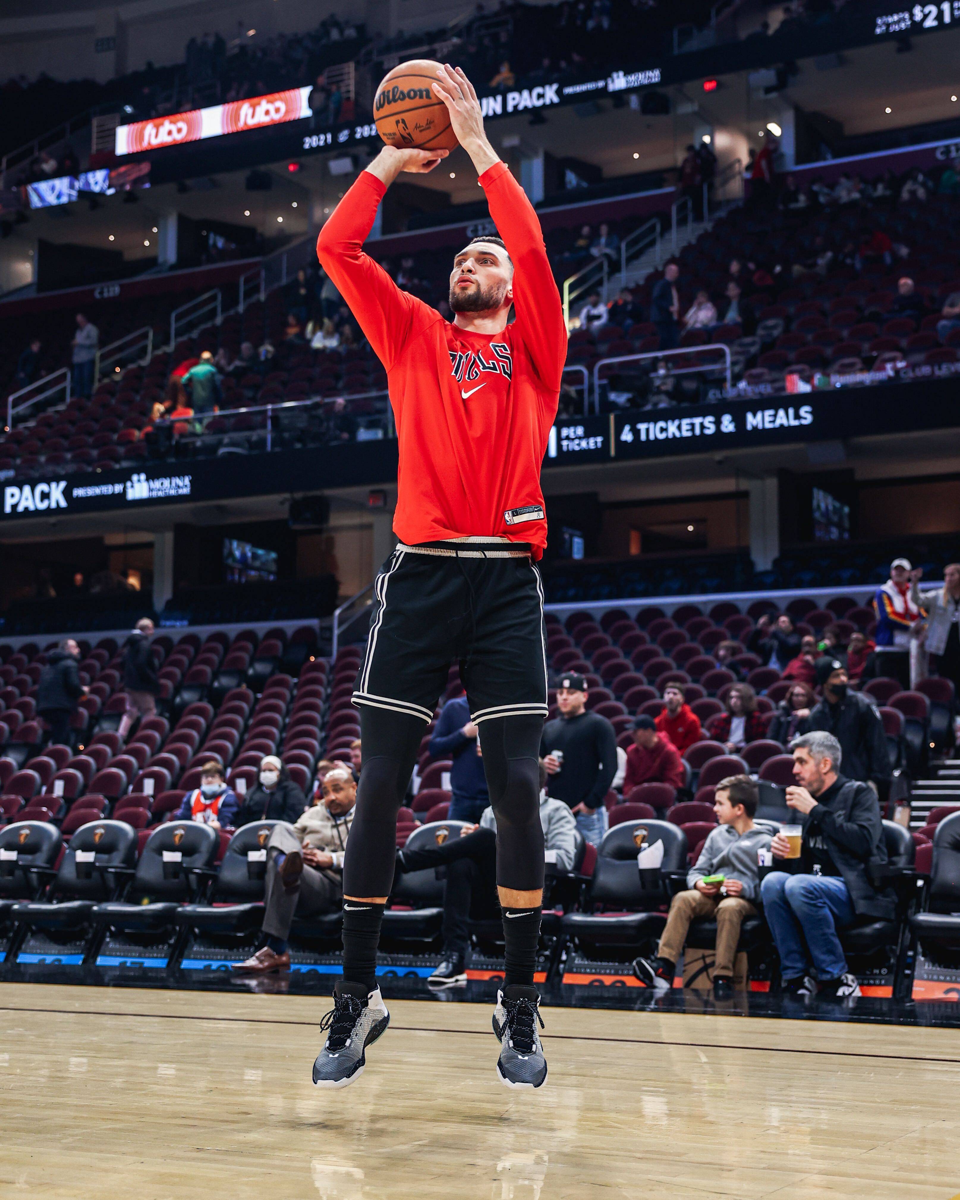 包含步行者力克鹈鹕，拉文刷新纪录的词条