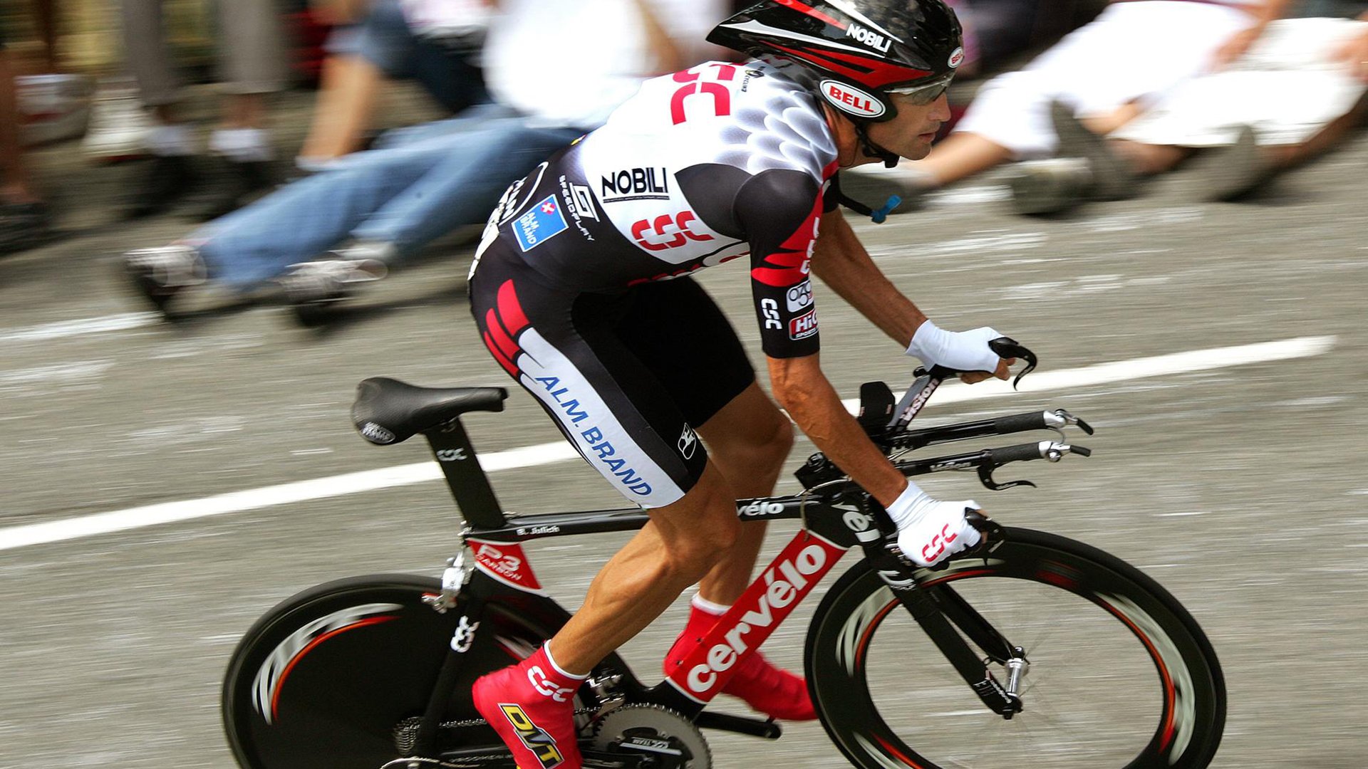 鏖战圣西罗,卡塞米罗铁血锁中场,皇马客胜AC米兰定江山